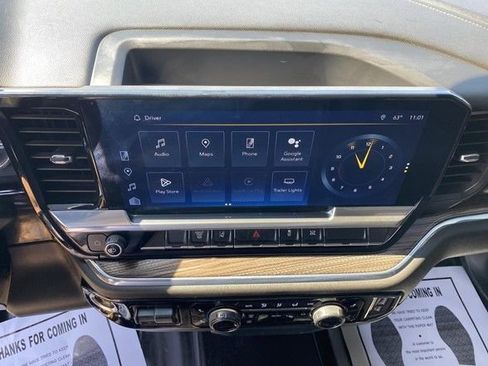 Used 2024 Chevrolet Silverado 3500 LT w/ Convenience Package image 23