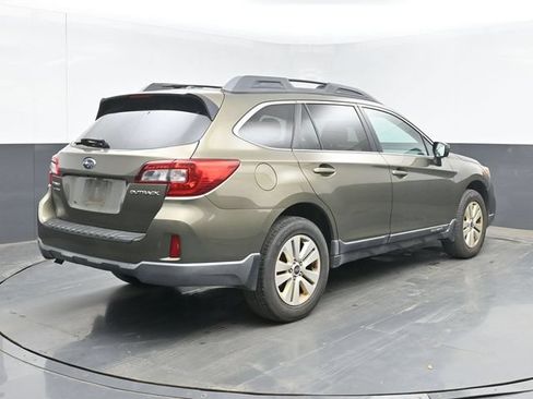 Used 2015 Subaru Outback 2.5i Premium AWD/4WD image 10