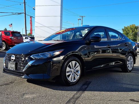 Certified 2025 Nissan Sentra S image 3