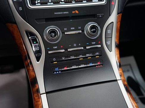 Used 2018 Lincoln MKX Reserve w/ Lincoln MKX Climate Package FWD image 39