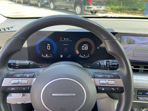Used 2024 Hyundai Kona SEL AWD/4WD image 19