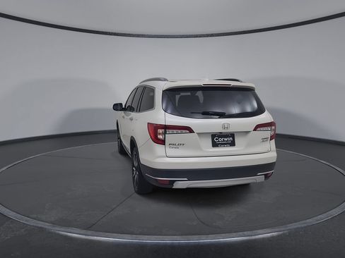 Used 2019 Honda Pilot Touring image 14