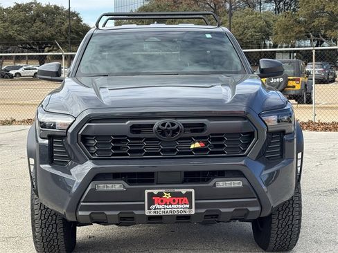 Used 2024 Toyota Tacoma TRD Off-Road image 7