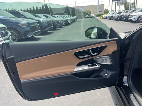 Used 2027 Mercedes-Benz CLE 300 4MATIC Coupe image 16
