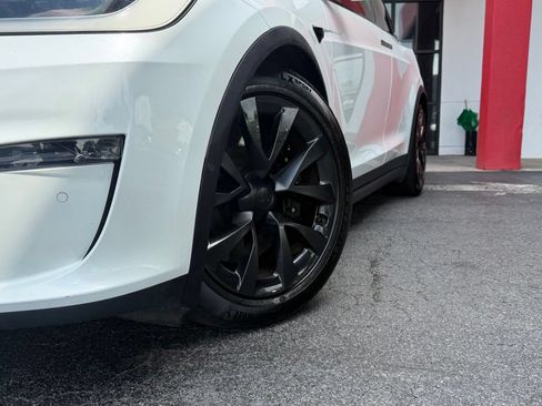 Used 2023 Tesla Model X AWD/4WD image 2