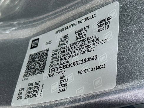 Used 2025 Chevrolet Colorado W/T w/ WT Convenience Package II image 32