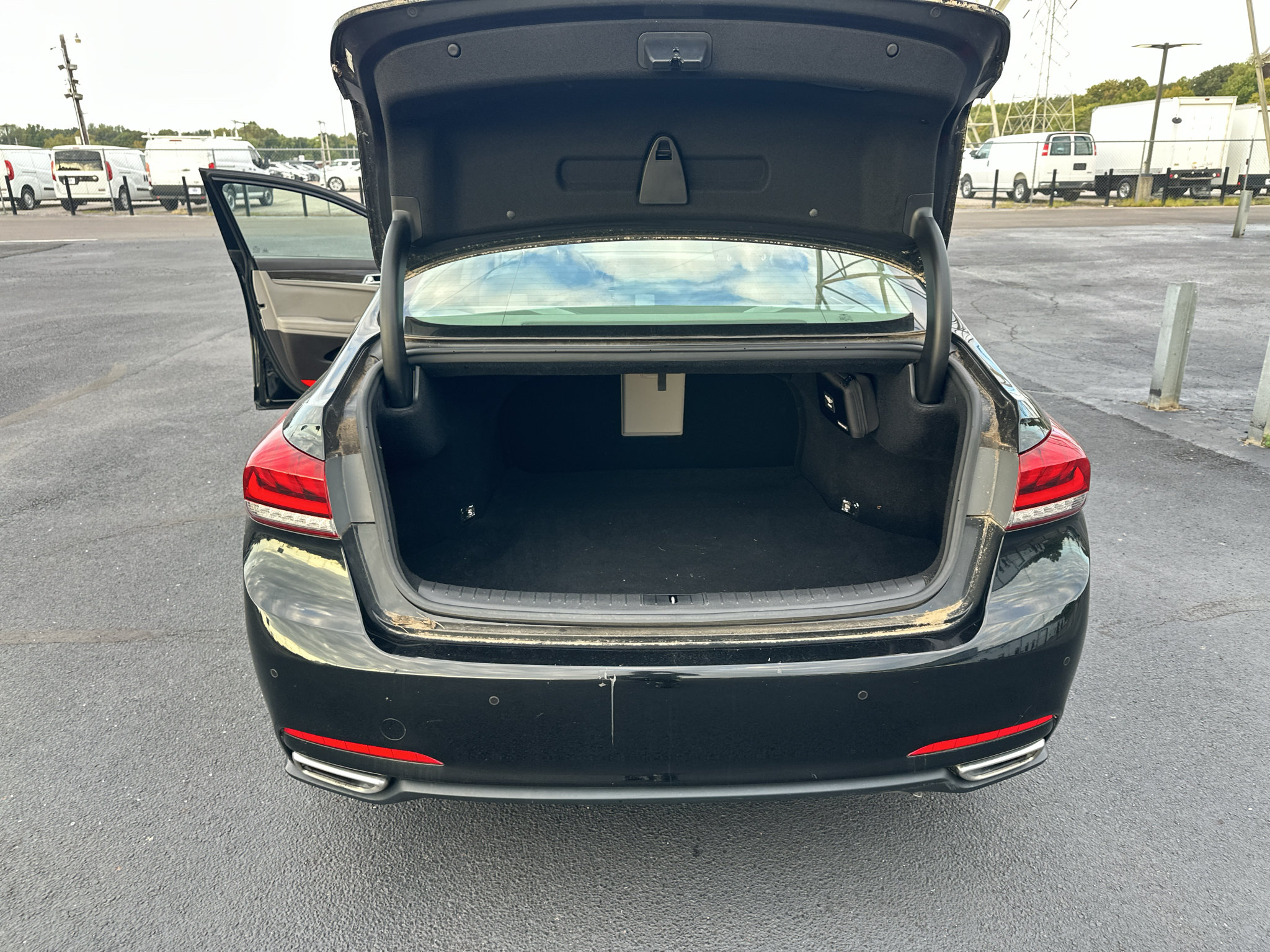 Used 2017 Genesis G80 3.8 w/ Option Group 02 RWD image 21