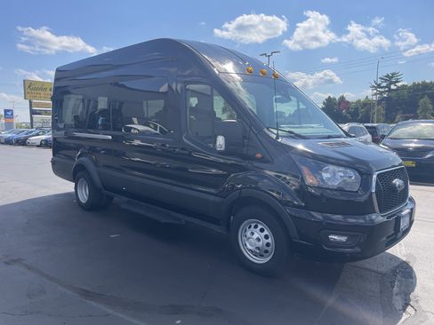 Used 2024 Ford Transit 350 XLT image 10