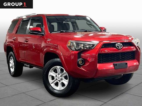 Certified 2018 Toyota 4Runner SR5 image 3