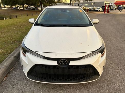Certified 2022 Toyota Corolla LE image 8