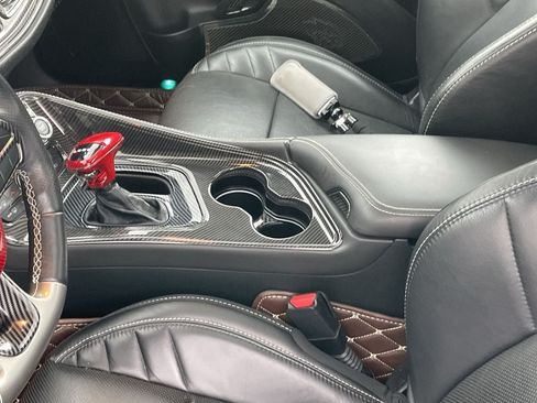Used 2018 Dodge Challenger SRT Hellcat RWD image 37