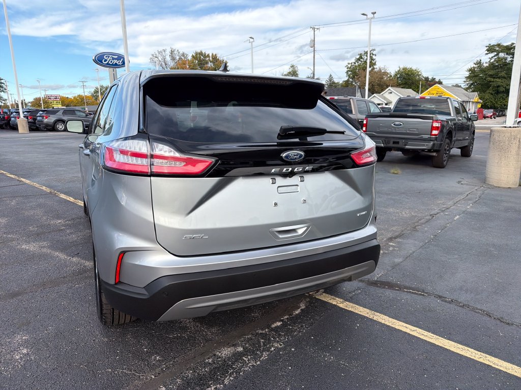 Used 2024 Ford Edge SEL w/ Convenience Package AWD/4WD image 6