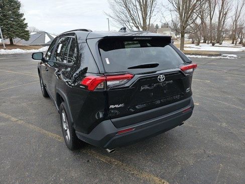 Used 2025 Toyota RAV4 XLE image 3