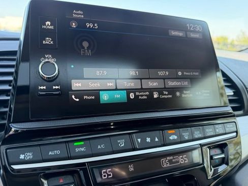 Used 2025 Honda Odyssey EX-L image 19