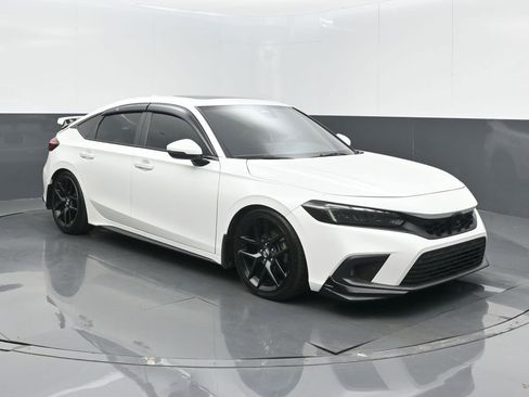 Used 2022 Honda Civic Sport Touring image 1