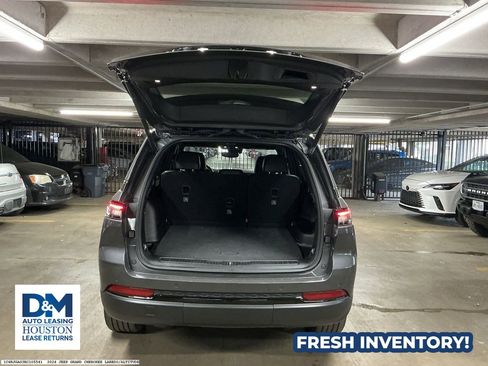 Used 2024 Jeep Grand Cherokee Altitude image 6