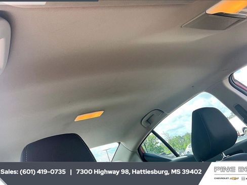 Used 2025 Nissan Altima 2.5 SV image 16