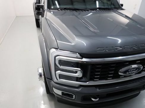 Used 2023 Ford F450 Platinum w/ FX4 Off-Road Package AWD/4WD image 67