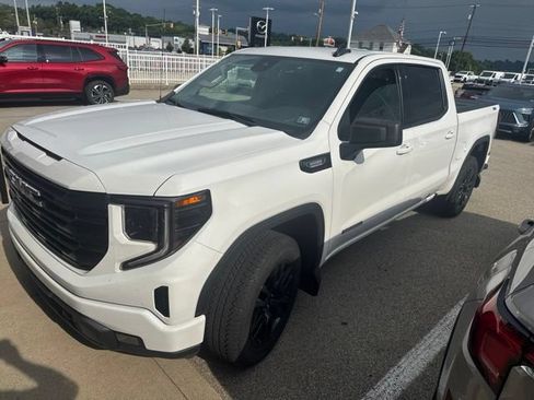 Used 2025 GMC Sierra 1500 Elevation AWD/4WD image 1
