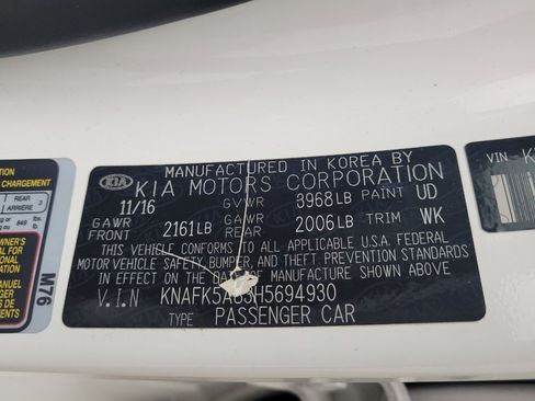 Used 2017 Kia Forte LX image 33