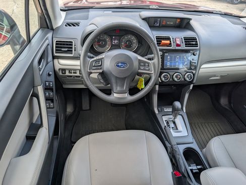 Used 2016 Subaru Forester 2.5i Limited AWD/4WD image 8
