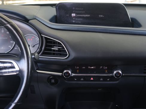 Used 2020 MAZDA CX-30 FWD w/ Preferred Package image 10