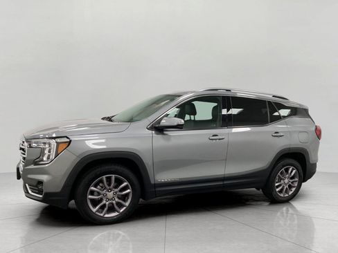 Used 2023 GMC Terrain SLT AWD/4WD image 9