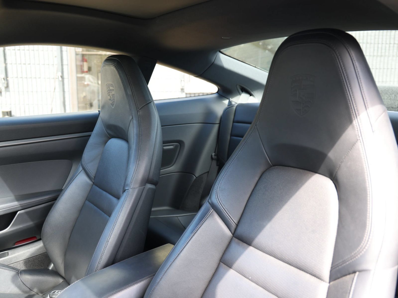 Used 2020 Porsche 911 Carrera RWD image 15