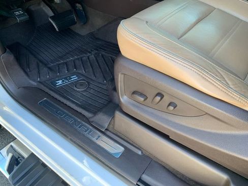 Used 2018 GMC Sierra 1500 Denali AWD/4WD image 21