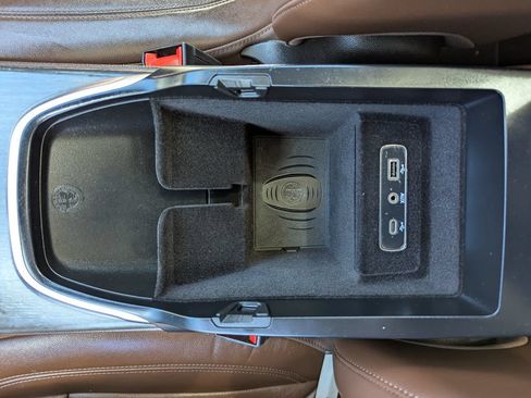 Used 2020 Alfa Romeo Stelvio Ti w/ Active Blind Spot Package AWD/4WD image 28