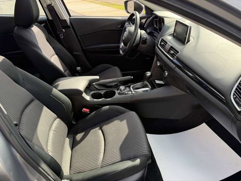 Used 2016 MAZDA MAZDA3 i Touring w/ Popular Equipment Package FWD image 18