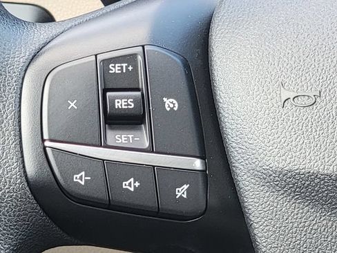 Certified 2022 Ford Escape SE FWD image 33