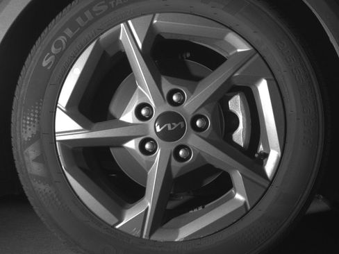 Used 2025 Kia K4 LXS image 13