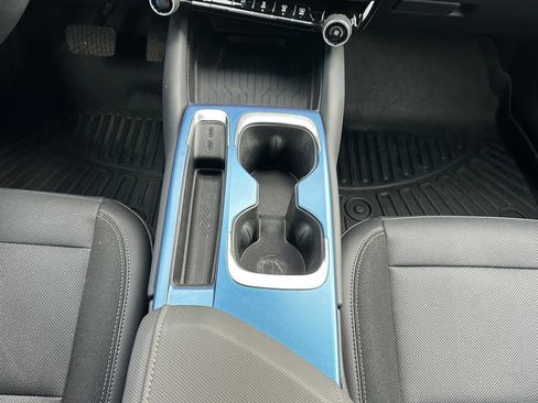 Used 2024 Chevrolet Equinox EV LT image 35