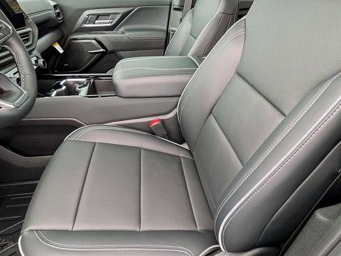 New 2026 Chevrolet Silverado EV LT w/ Premium Package image 14