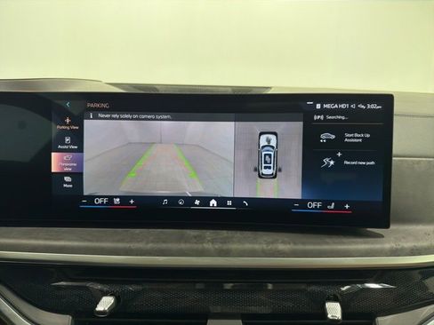 Certified 2024 BMW X7 xDrive40i w/ Premium Package image 38