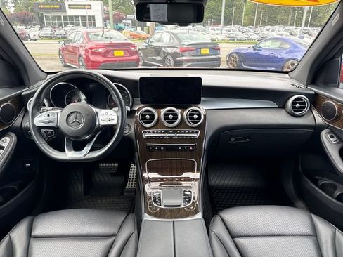 Used 2020 Mercedes-Benz GLC 300 4MATIC w/ AMG Line image 11