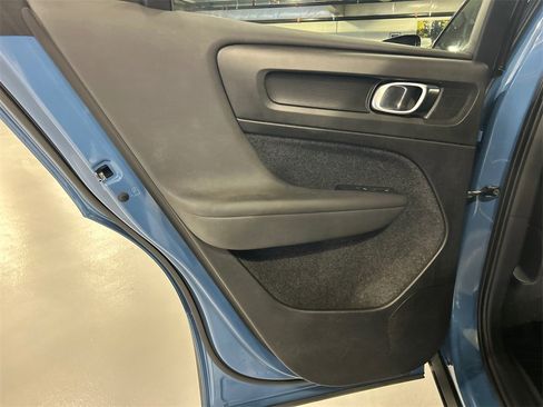Certified 2023 Volvo C40 P8 Recharge Ultimate image 23