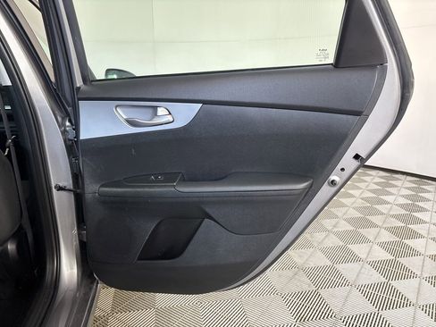 Used 2023 Kia Forte LXS image 21