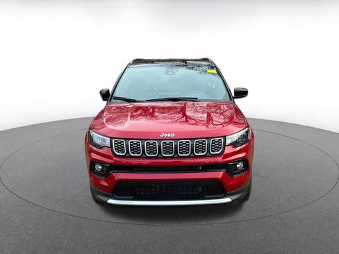 Used 2025 Jeep Compass Limited image 3
