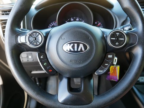 Used 2018 Kia Soul w/ Convenience Package FWD image 25