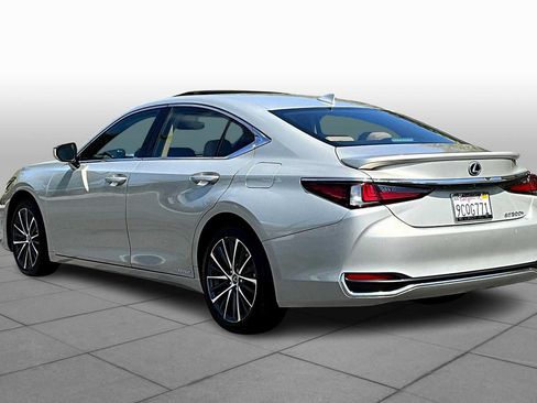 Used 2022 Lexus ES 300h w/ Premium Package FWD image 11