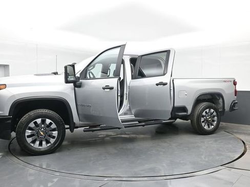 Used 2023 Chevrolet Silverado 2500 Custom w/ Gooseneck/5TH Wheel Package image 49