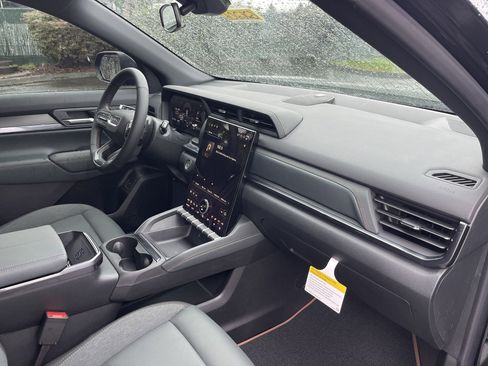 New 2026 GMC Terrain AT4 w/ Convenience Package III image 61