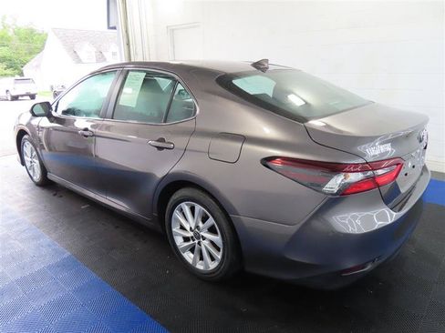 Used 2023 Toyota Camry LE FWD image 6