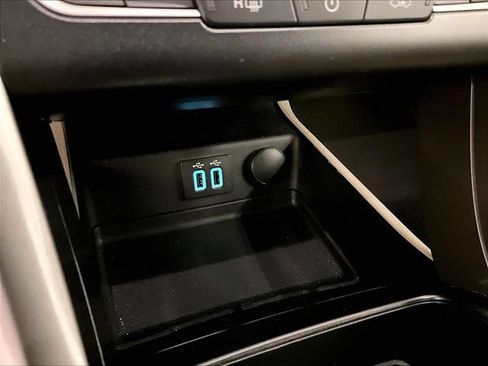 Used 2019 Ford Fusion SEL FWD image 31