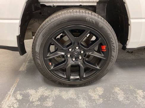 Used 2023 RAM 1500 Laramie AWD/4WD image 33