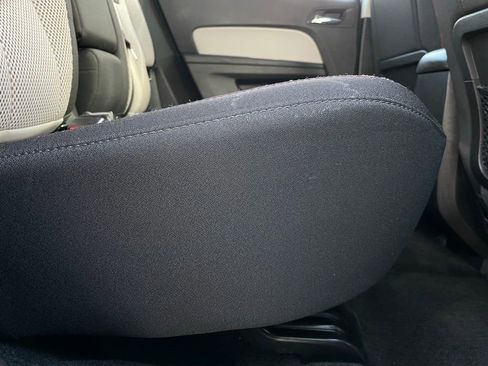 Used 2017 Chevrolet Equinox LS image 34