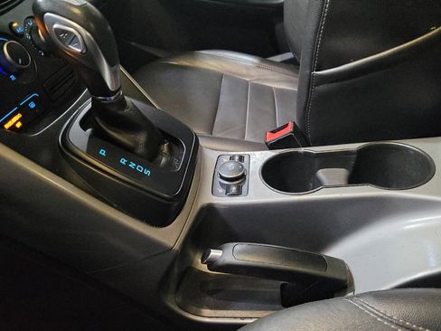 Used 2016 Ford Escape SE w/ SE Leather Comfort Package FWD image 26