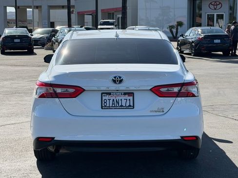 Used 2020 Toyota Camry LE w/ Carpet Mat Package FWD image 7